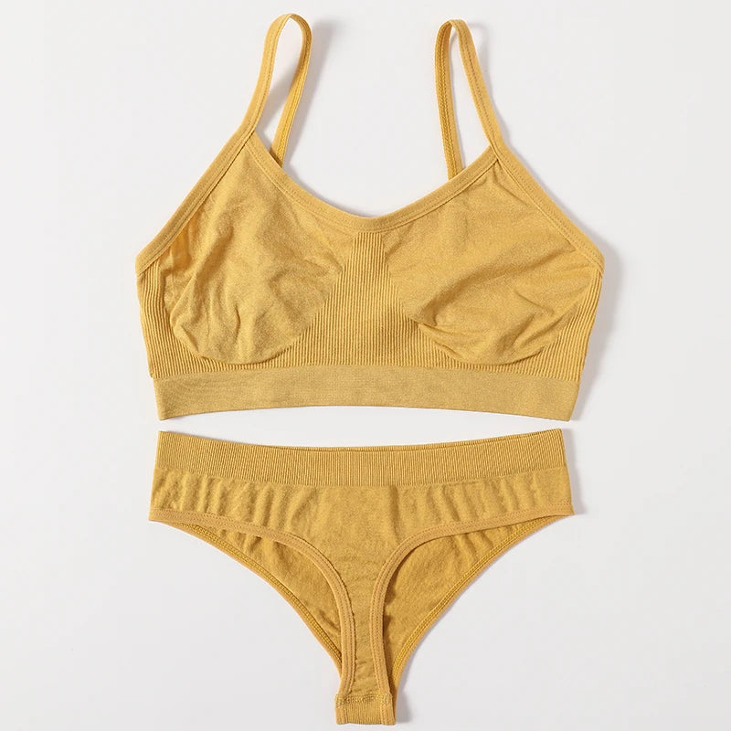 Seamless Ribbed Wireless Bralette Tank – Unlined Stretch Crop Top