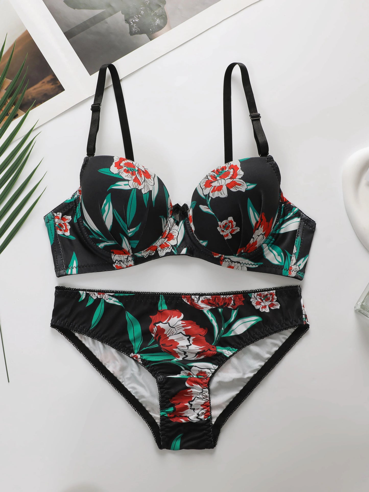 High-Quality Multi-Color Printed Push-Up Bra & Panty Set – Women’s Lingerie Beach Party Bikini