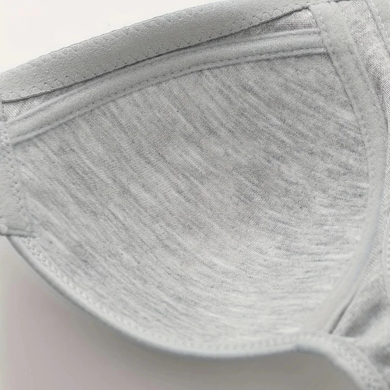 4 Pieces of Elegant Seamless Push-Up Bras for WomenFront-closure design, breathable nylon material Liner-freecomfortable style