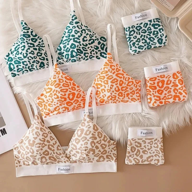 Leopard-Print Traceless Steel-Rim Bra & Underwear Set – Adjustable Strap-Back Support