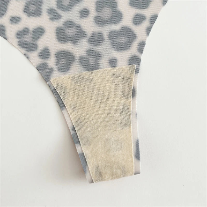 FINETOO Ultra Soft Seamless Graphic Print Thong Set – 4-Pack Stretch Leopard G-Strings for Women