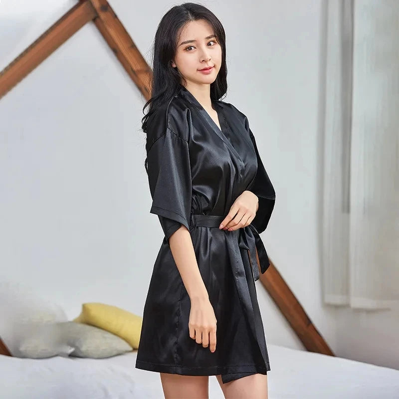 Women Silk Satin Short Night Robe Solid Kimono Robe Fashion Bath Robe Sexy Bathrobe Peignoir Femme Wedding Bride Bridesmaid Robe