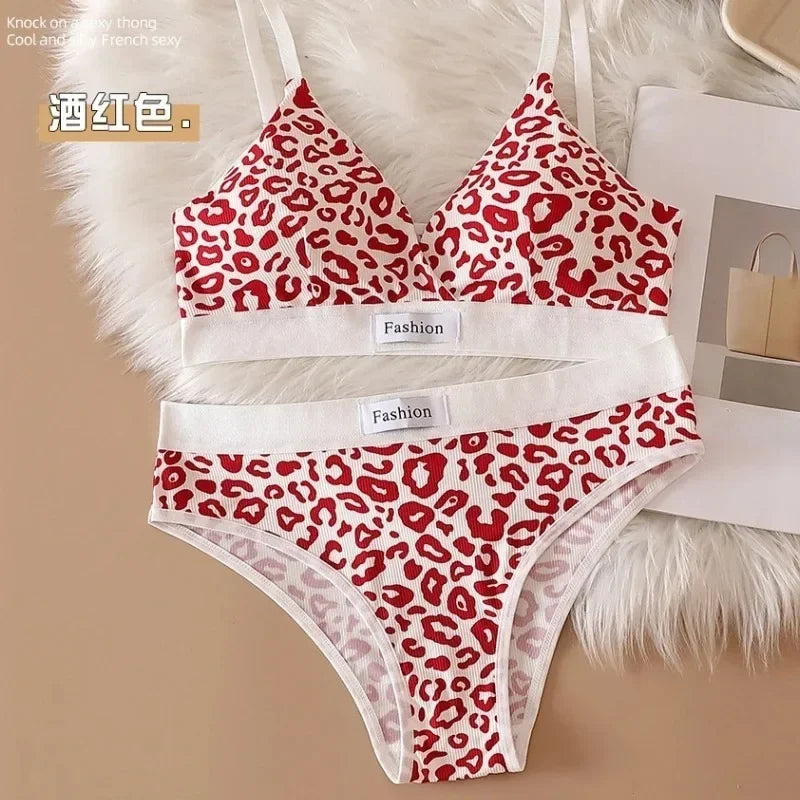 Leopard-Print Traceless Steel-Rim Bra & Underwear Set – Adjustable Strap-Back Support