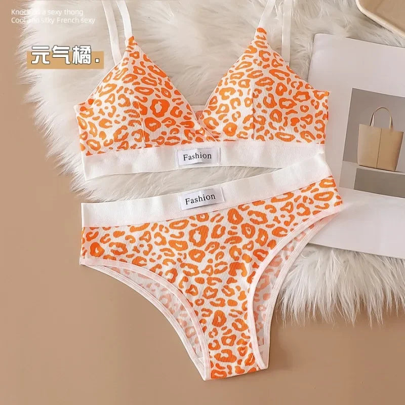 Leopard-Print Traceless Steel-Rim Bra & Underwear Set – Adjustable Strap-Back Support