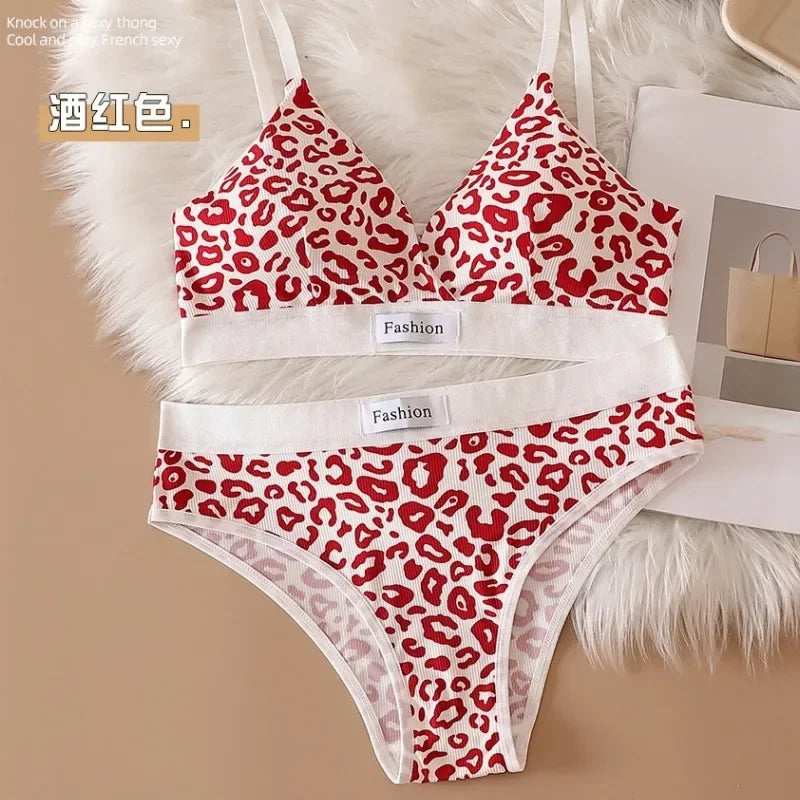 Leopard-Print Traceless Steel-Rim Bra & Underwear Set – Adjustable Strap-Back Support