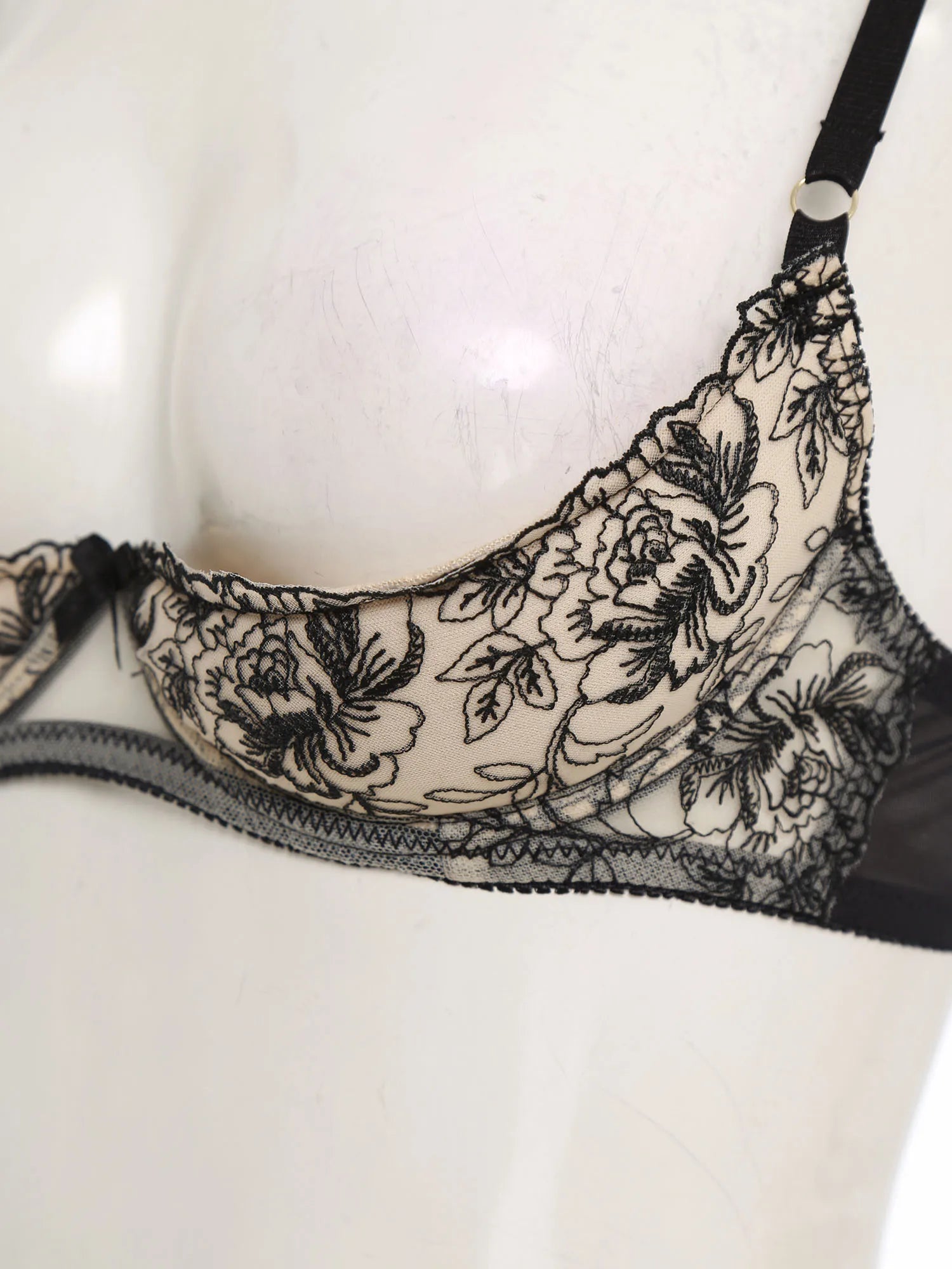 Women Sexy Low Cut Embroidery Push Up Bra