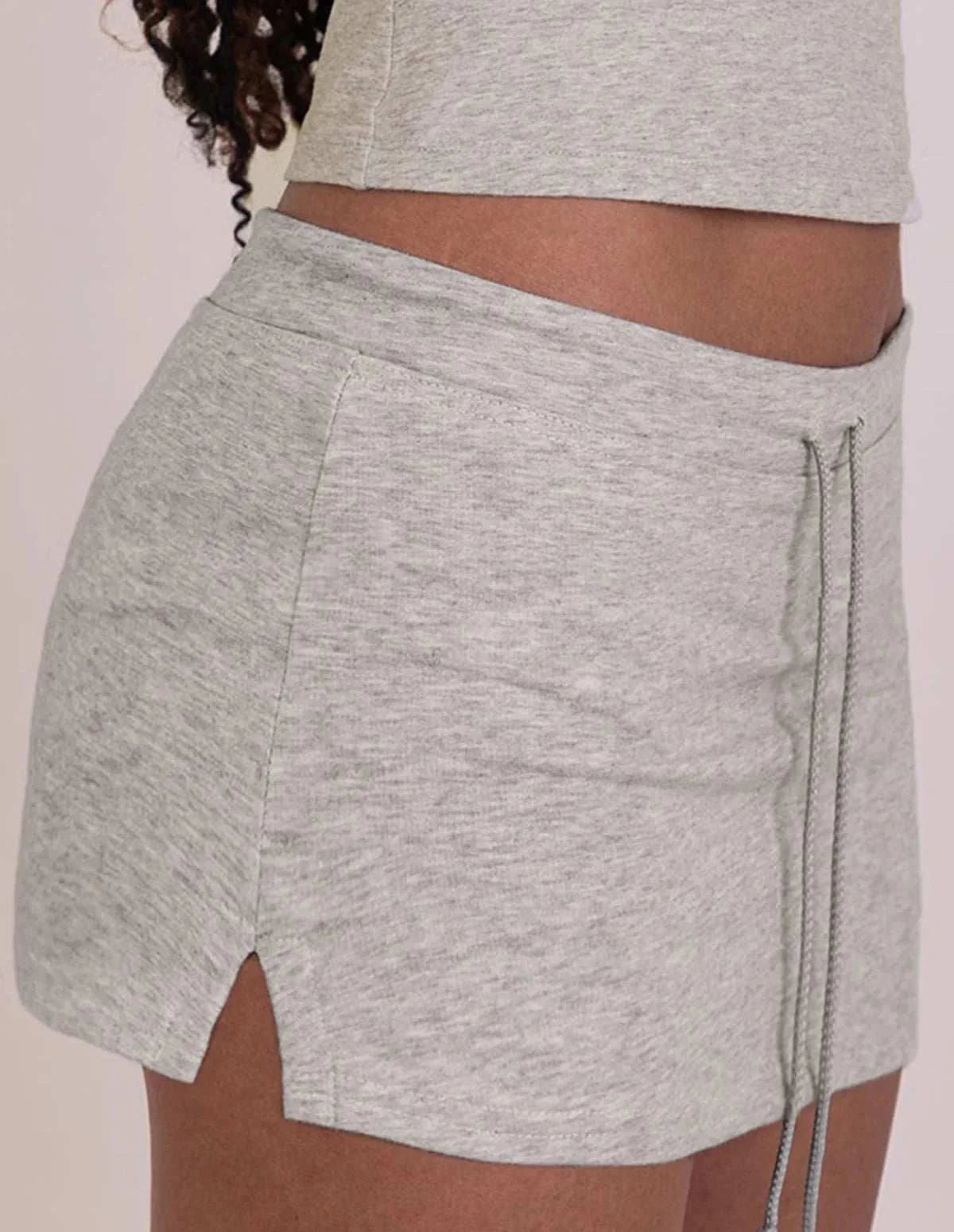 Womens Micro Mini Gym Skirts 2025 Summer Low Waisted Side Slit Yoga Skirt Sexy Drawstring Athletic Skirt