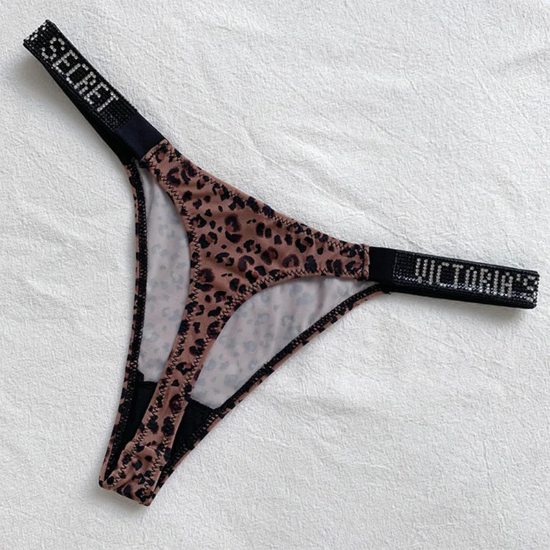 2025 New Women'S Underwear, Smooth Low-Waisted Sexy Women'S Thong, Attractive, Breathable, Shiny, Sexy And Comfortable In One，B