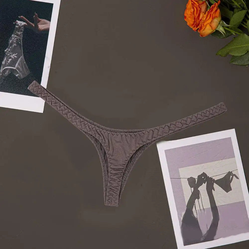 Women‘s Panties Solid G-strings Thongs Sexy Low Waist Temptation Lingeries Underwear For Ladies Brief Female Bikini Underpant