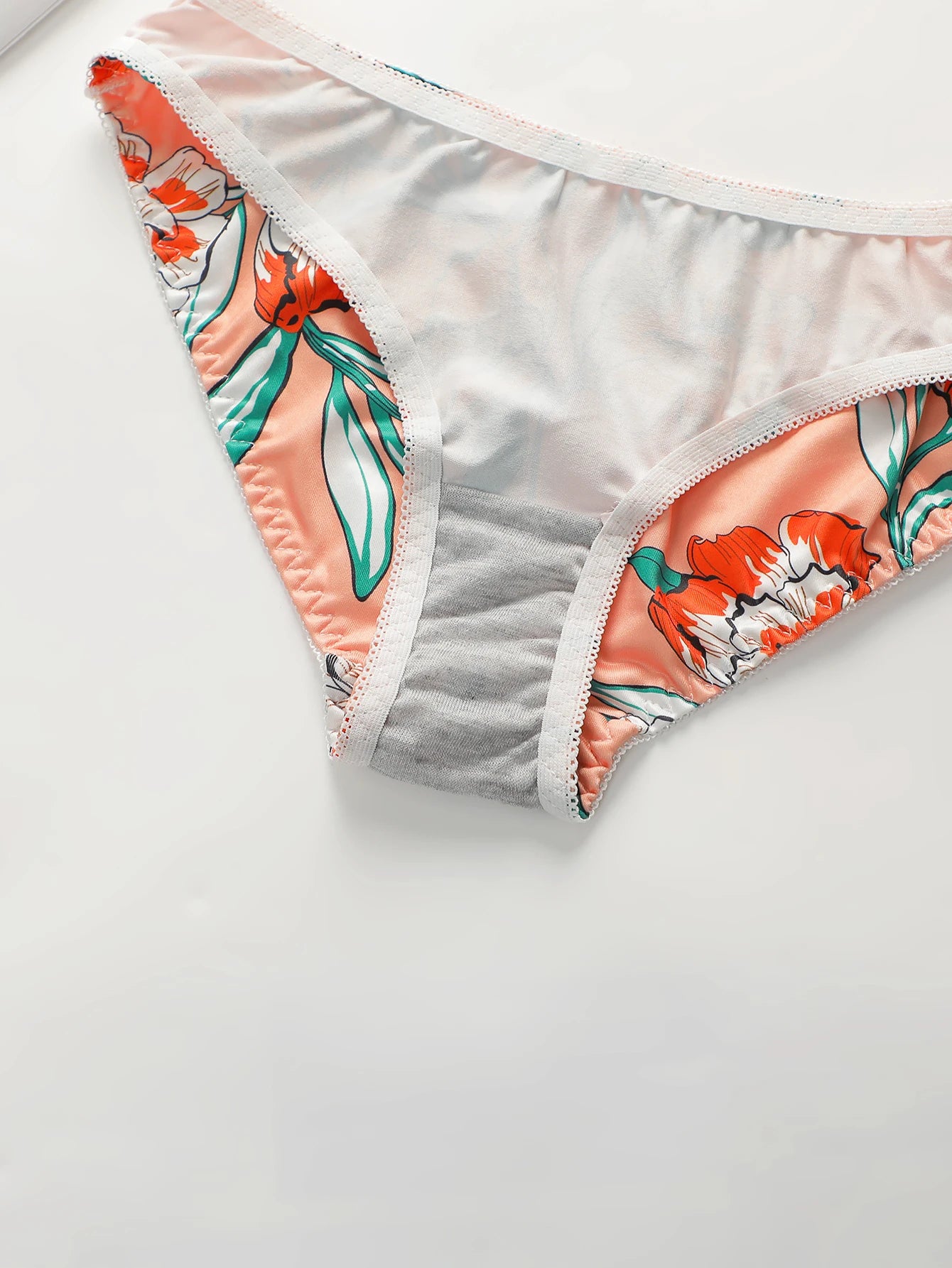 High-Quality Multi-Color Printed Push-Up Bra & Panty Set – Women’s Lingerie Beach Party Bikini