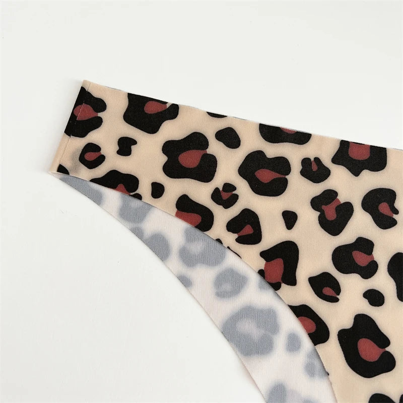 FINETOO Ultra Soft Seamless Graphic Print Thong Set – 4-Pack Stretch Leopard G-Strings for Women